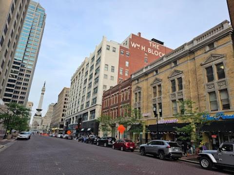 Free Parking! Downtown King Suite Lucas Oil- Conv Center Skywalk#1 Indianápolis Exterior foto